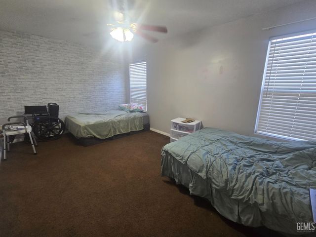 6311 Padua Court, Bakersfield, CA 93308
