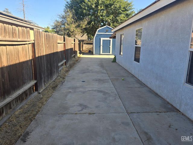 6311 Padua Court, Bakersfield, CA 93308