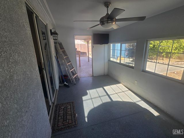 6311 Padua Court, Bakersfield, CA 93308