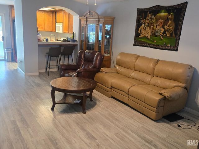 6311 Padua Court, Bakersfield, CA 93308