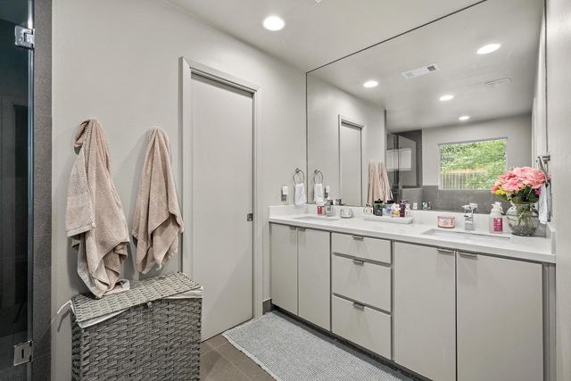 2802 Warren ST B, Austin, TX 78703