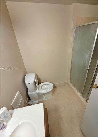 631 Cypress Lake Blvd E17, Deerfield Beach, FL 33064