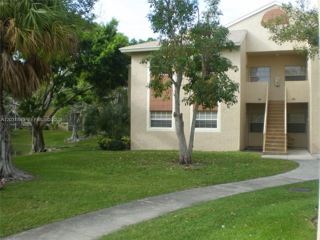 631 Cypress Lake Blvd E17, Deerfield Beach, FL 33064