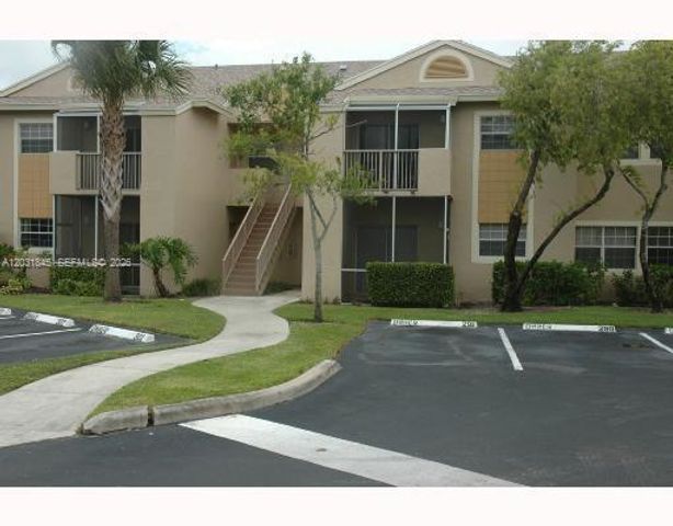631 Cypress Lake Blvd E17, Deerfield Beach, FL 33064