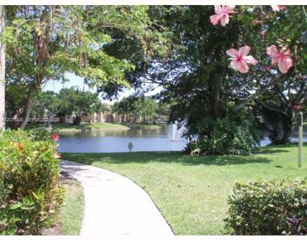 631 Cypress Lake Blvd E17, Deerfield Beach, FL 33064
