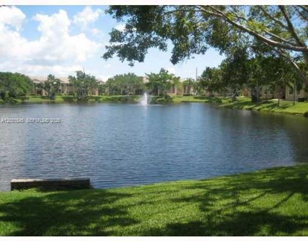631 Cypress Lake Blvd E17, Deerfield Beach, FL 33064