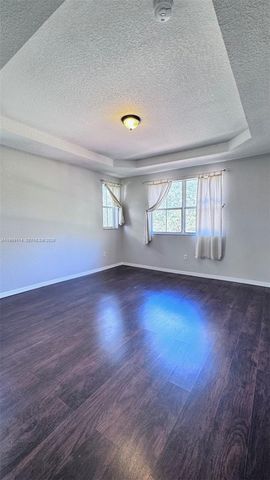 15245 SW 30th Ter, Miami, FL 33185