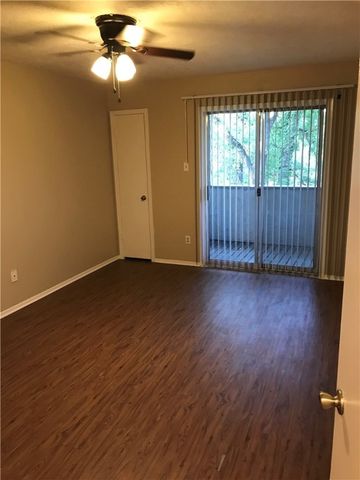 3201 Cougar Trail A, Bryan, TX 77807