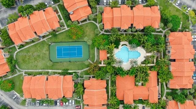 8060 N Nob Hill Road 101, Tamarac, FL 33321