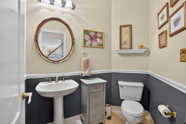 3506 CURTICE FARM DR, Fairfax, VA 22033