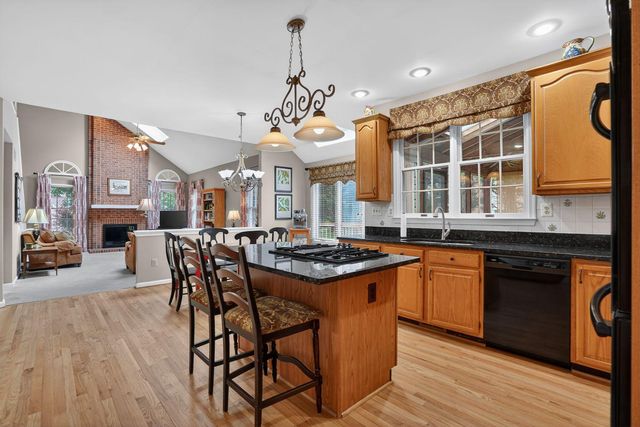 3506 CURTICE FARM DR, Fairfax, VA 22033