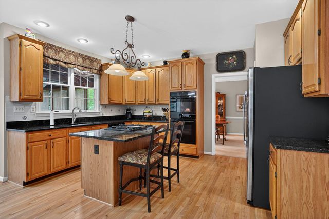 3506 CURTICE FARM DR, Fairfax, VA 22033