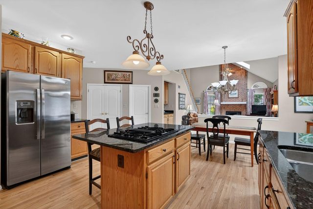3506 CURTICE FARM DR, Fairfax, VA 22033