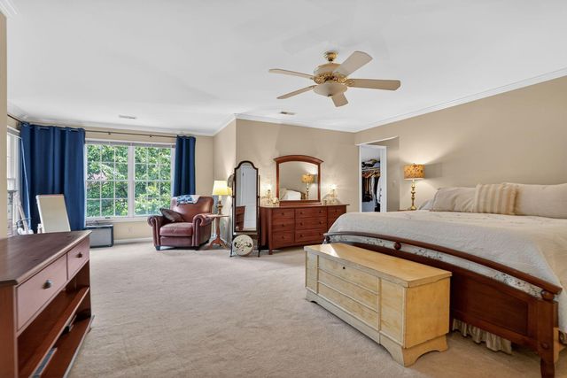 3506 CURTICE FARM DR, Fairfax, VA 22033