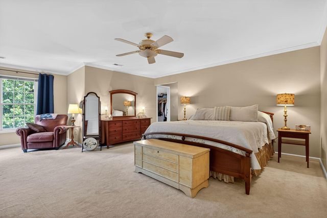 3506 CURTICE FARM DR, Fairfax, VA 22033