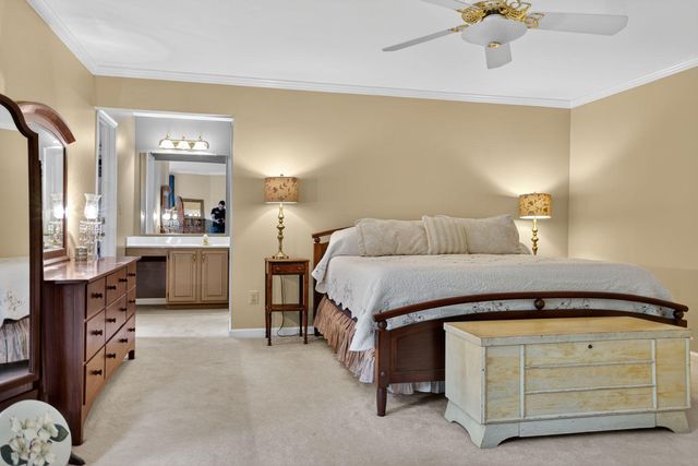 3506 CURTICE FARM DR, Fairfax, VA 22033
