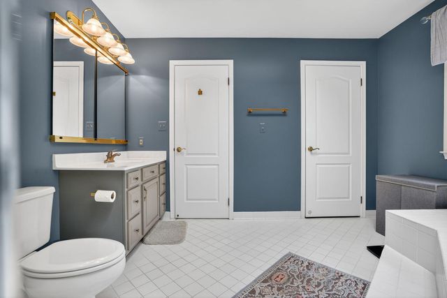 3506 CURTICE FARM DR, Fairfax, VA 22033