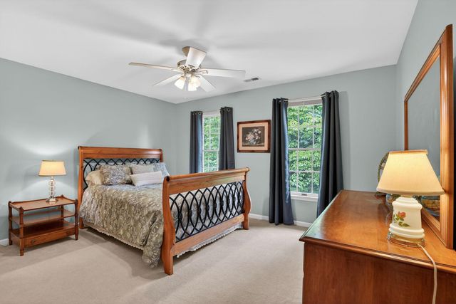 3506 CURTICE FARM DR, Fairfax, VA 22033