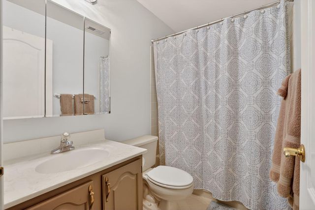 3506 CURTICE FARM DR, Fairfax, VA 22033