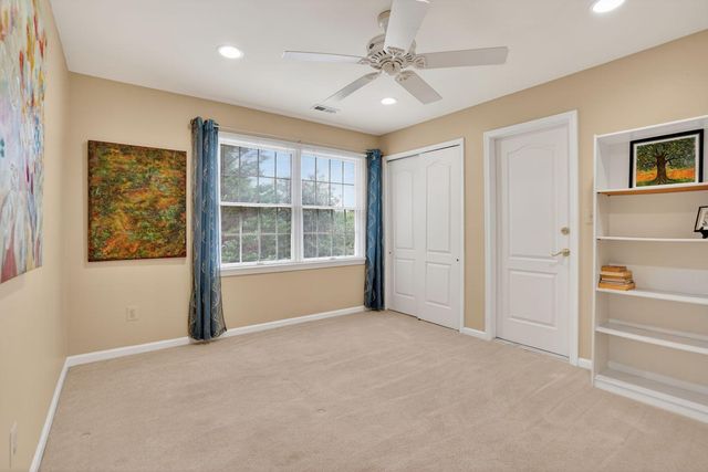 3506 CURTICE FARM DR, Fairfax, VA 22033