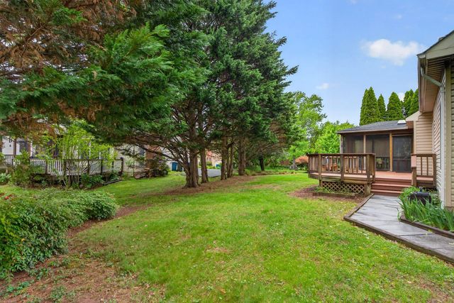 3506 CURTICE FARM DR, Fairfax, VA 22033