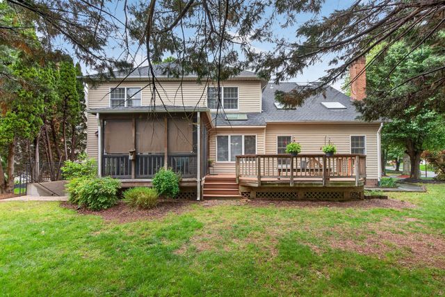 3506 CURTICE FARM DR, Fairfax, VA 22033