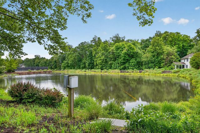 3506 CURTICE FARM DR, Fairfax, VA 22033