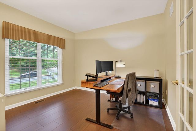 3506 CURTICE FARM DR, Fairfax, VA 22033