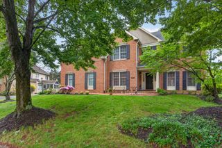 3506 CURTICE FARM DR, Fairfax, VA 22033