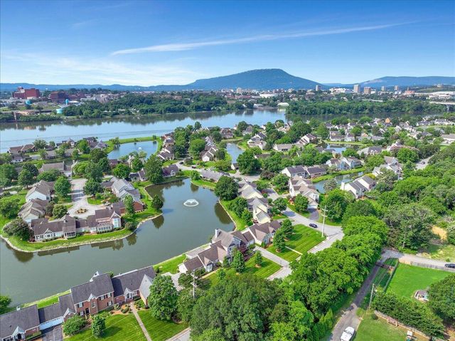 1284 Heritage Landing Drive, Chattanooga, TN 37405