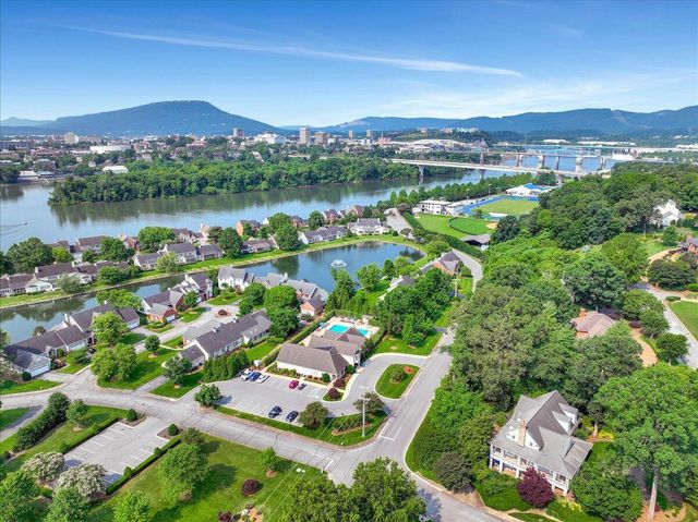1284 Heritage Landing Drive, Chattanooga, TN 37405