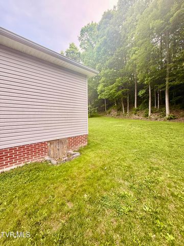 2251 Northeast Mountain Laurel Road, Norton, VA 24273