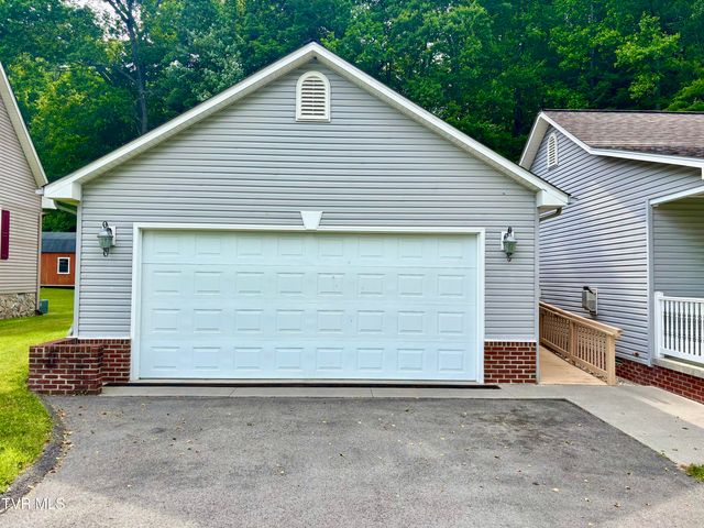 2251 Northeast Mountain Laurel Road, Norton, VA 24273