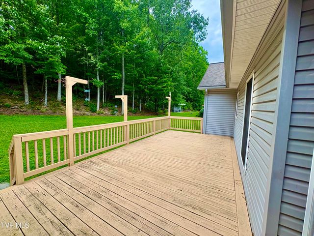 2251 Northeast Mountain Laurel Road, Norton, VA 24273