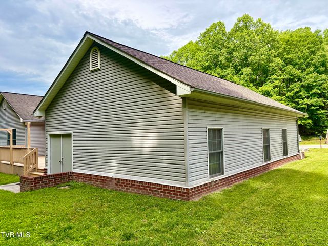 2251 Northeast Mountain Laurel Road, Norton, VA 24273