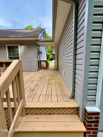 2251 Northeast Mountain Laurel Road, Norton, VA 24273