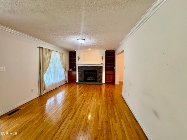 2251 Northeast Mountain Laurel Road, Norton, VA 24273