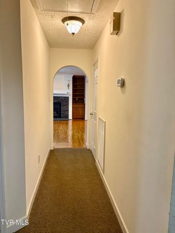 2251 Northeast Mountain Laurel Road, Norton, VA 24273