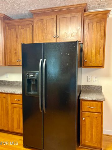 2251 Northeast Mountain Laurel Road, Norton, VA 24273