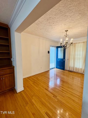 2251 Northeast Mountain Laurel Road, Norton, VA 24273