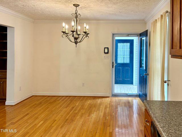 2251 Northeast Mountain Laurel Road, Norton, VA 24273