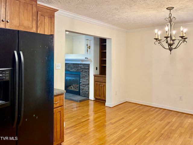 2251 Northeast Mountain Laurel Road, Norton, VA 24273