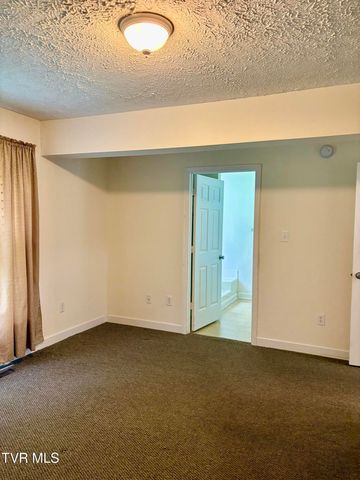 2251 Northeast Mountain Laurel Road, Norton, VA 24273