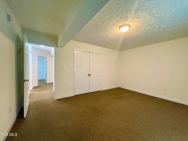 2251 Northeast Mountain Laurel Road, Norton, VA 24273