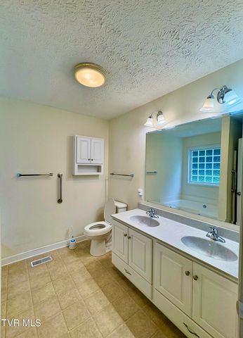2251 Northeast Mountain Laurel Road, Norton, VA 24273