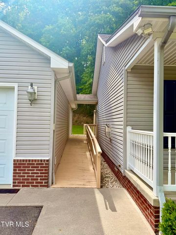 2251 Northeast Mountain Laurel Road, Norton, VA 24273