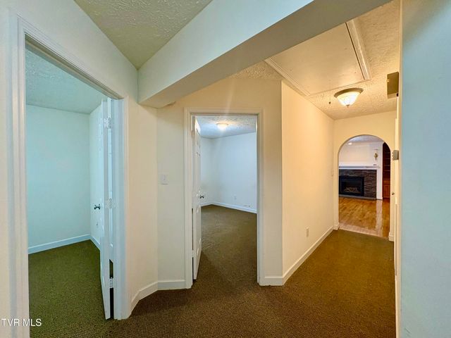 2251 Northeast Mountain Laurel Road, Norton, VA 24273