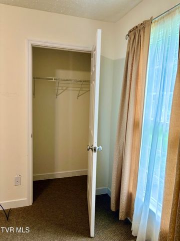 2251 Northeast Mountain Laurel Road, Norton, VA 24273
