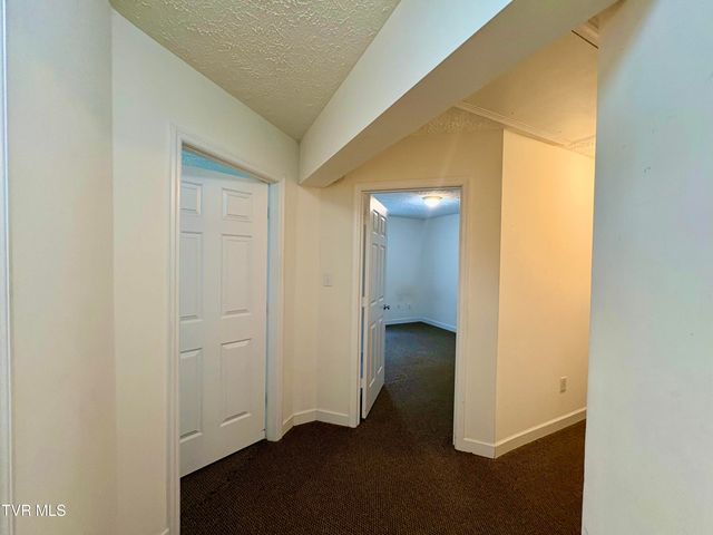 2251 Northeast Mountain Laurel Road, Norton, VA 24273