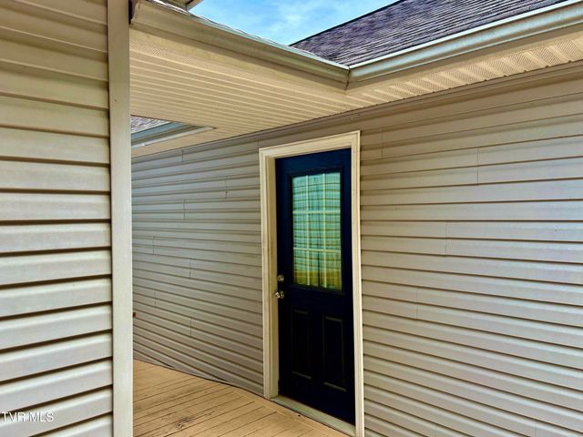 2251 Northeast Mountain Laurel Road, Norton, VA 24273